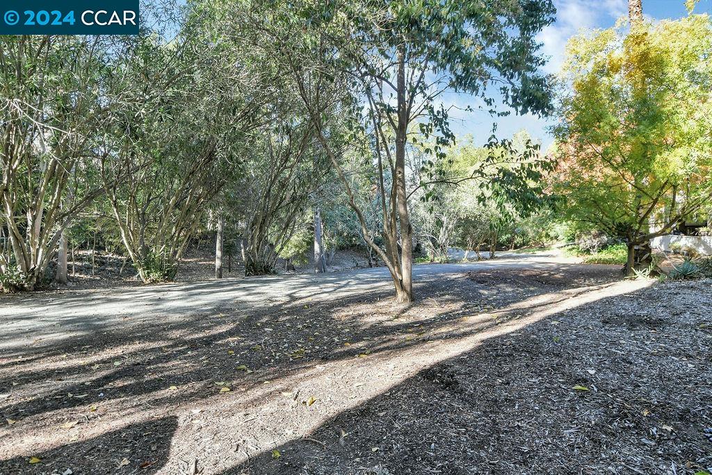 208 Farm Lane