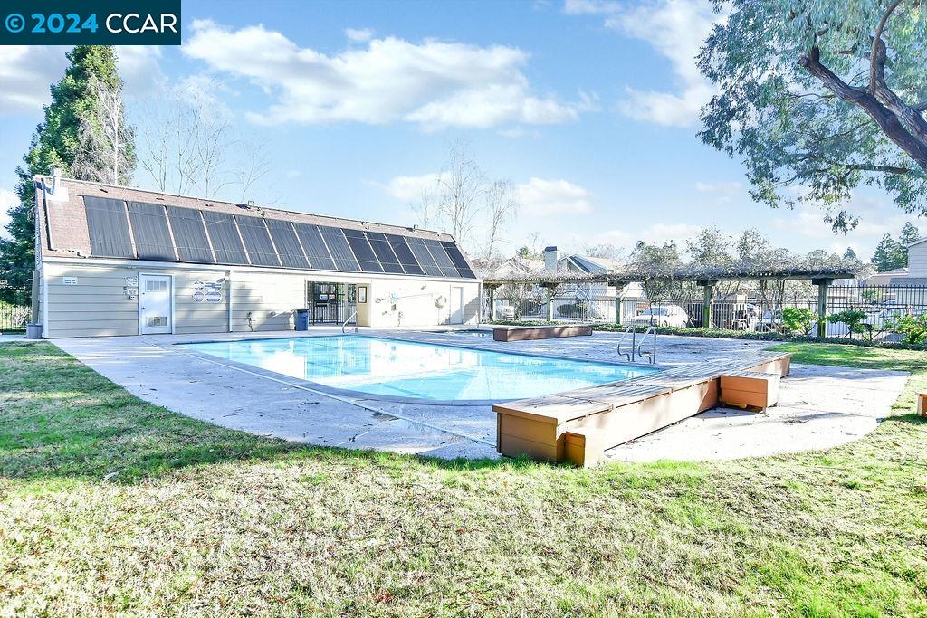 208 Farm Lane