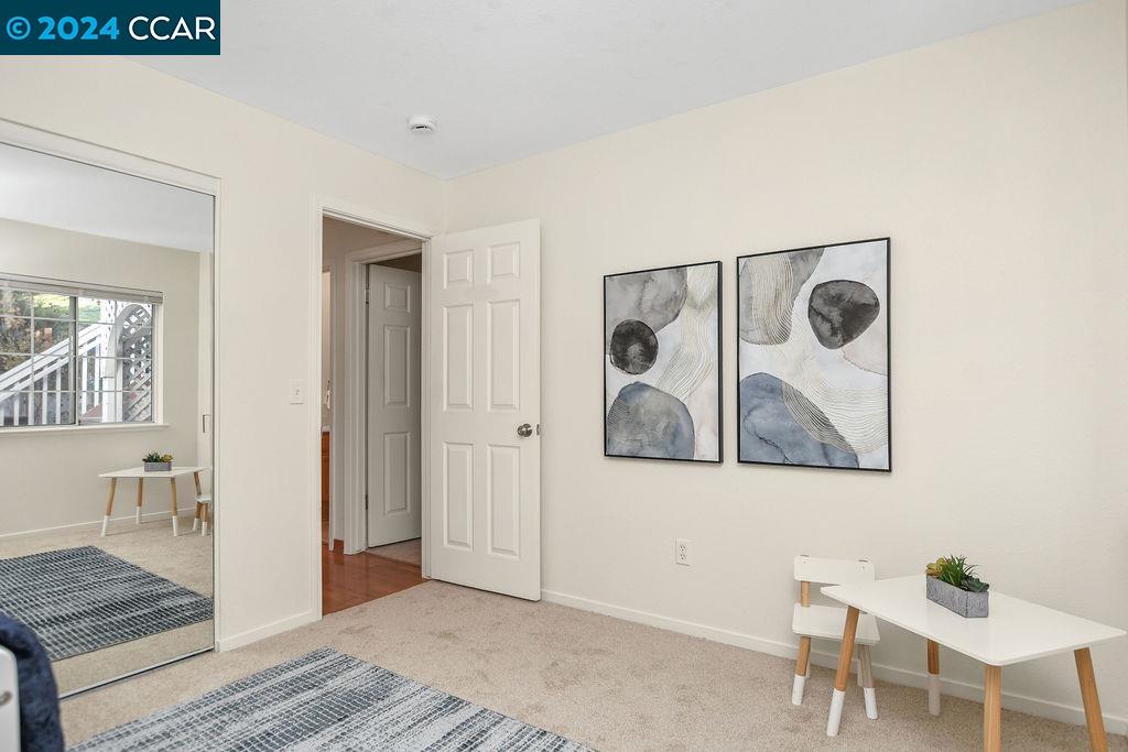 325 Oakwood Circle