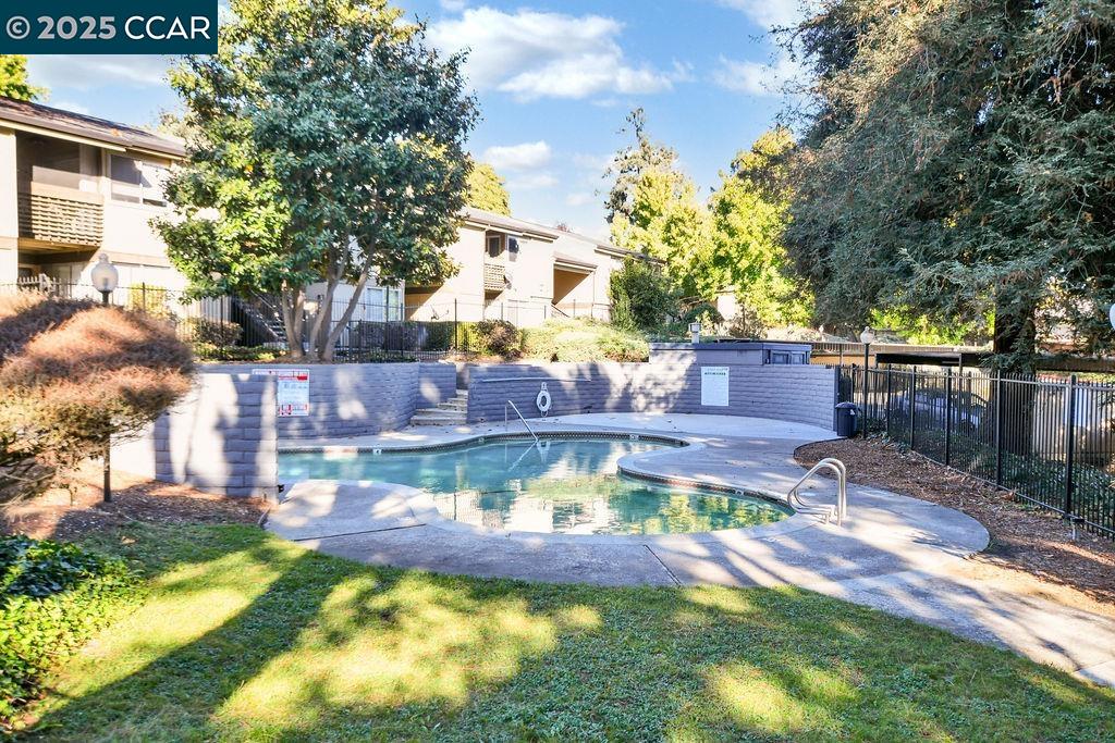 355 Parkview Terrace # B12