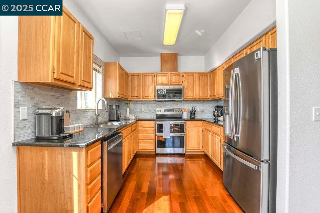 124 Shoal Drive W
