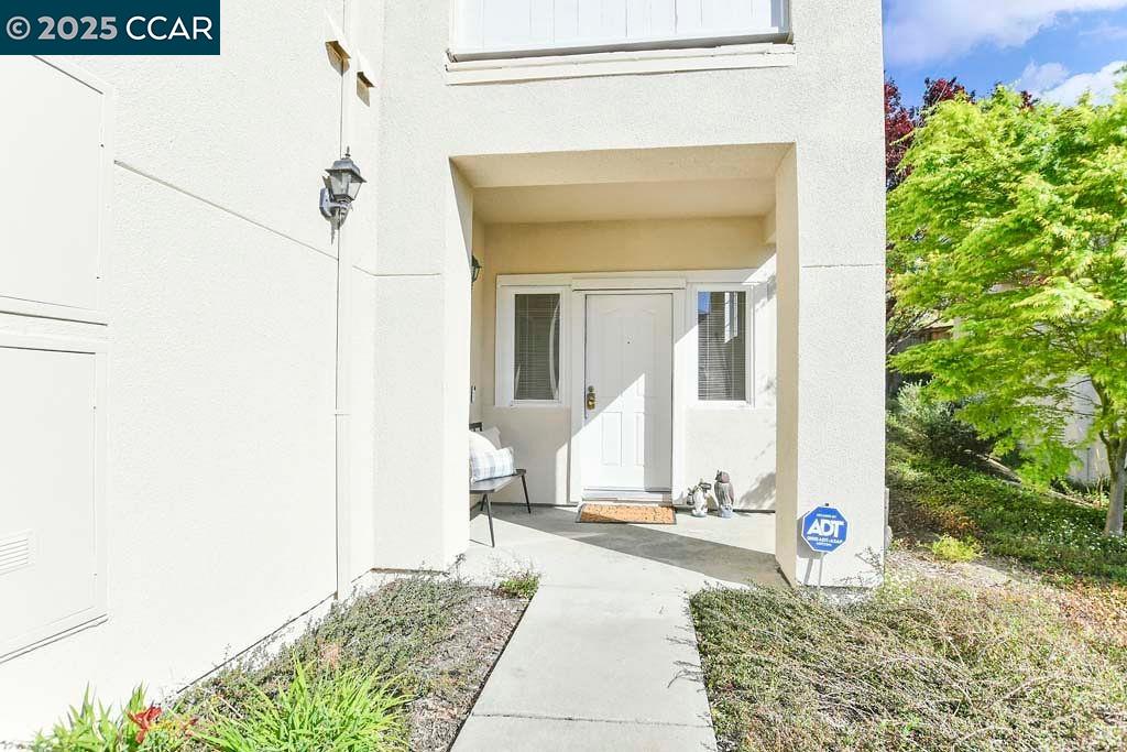 124 Shoal Drive W