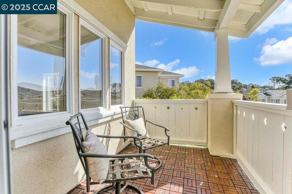124 Shoal Drive W