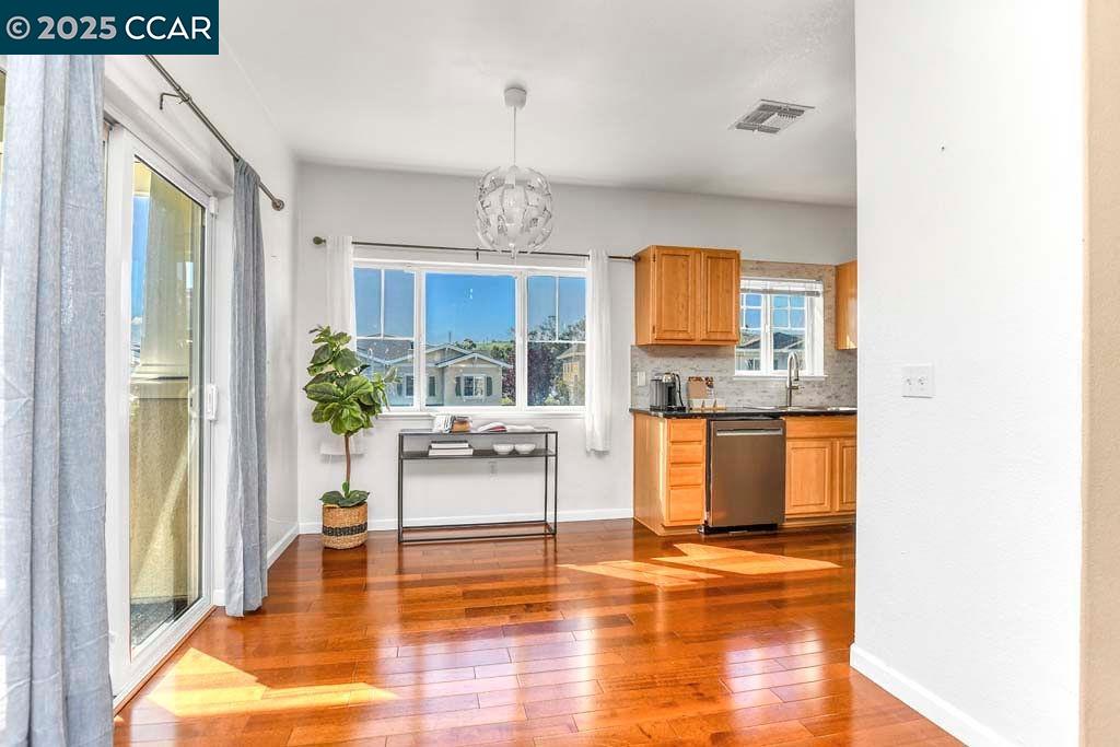124 Shoal Drive W