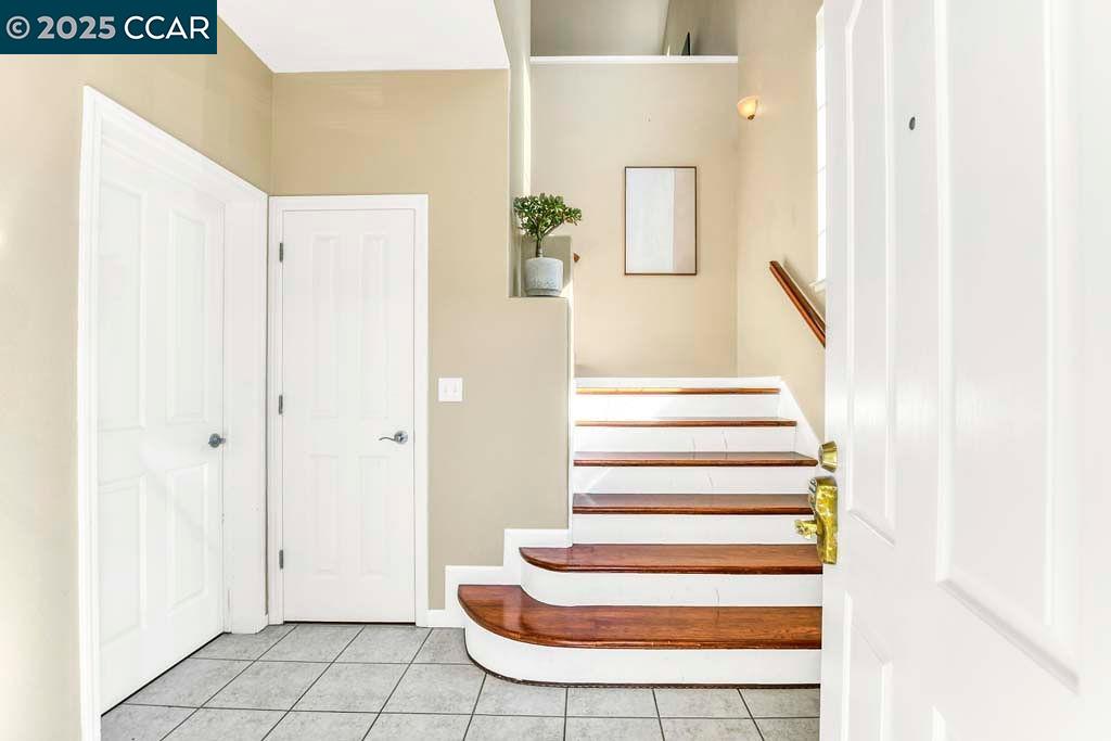 124 Shoal Drive W