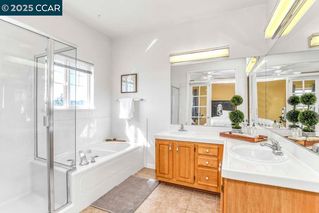 124 Shoal Drive W
