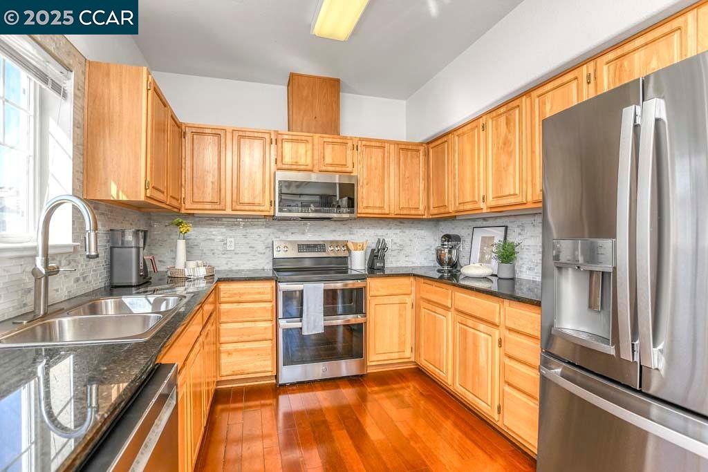 124 Shoal Drive W