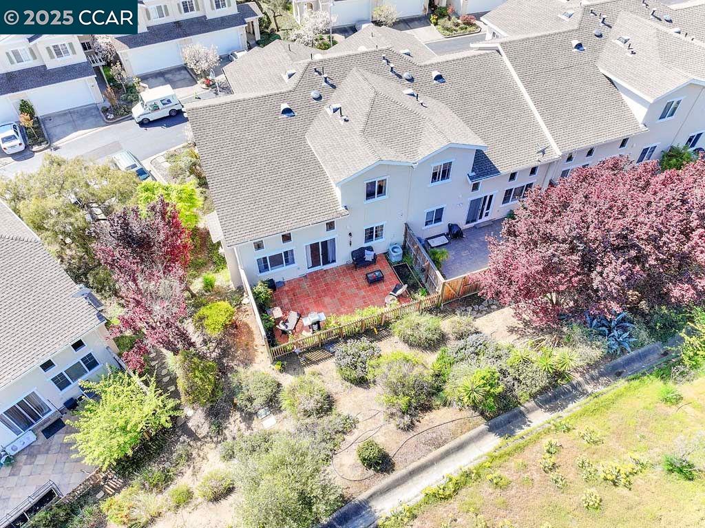 124 Shoal Drive W