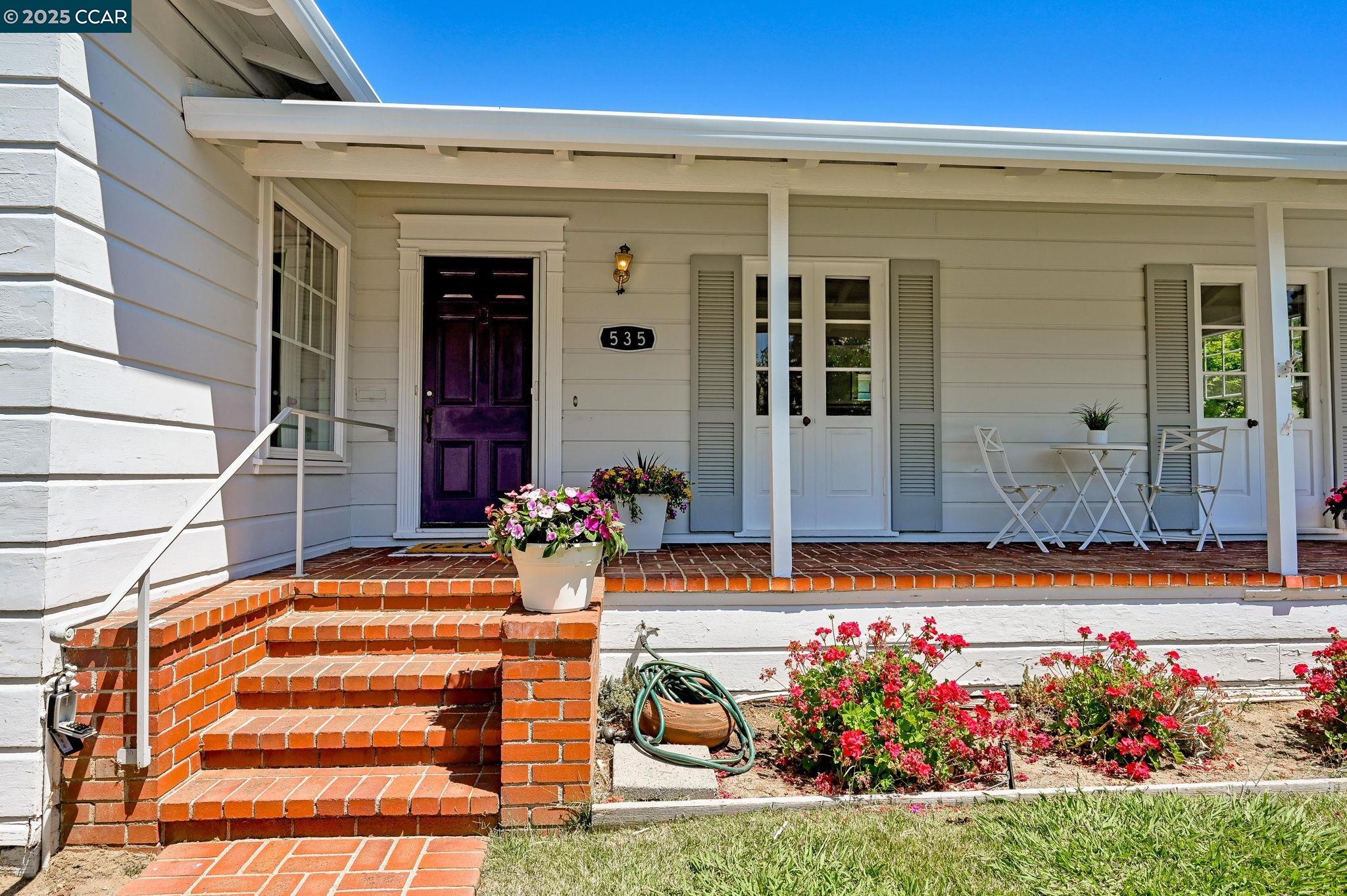 535 Bertola Street