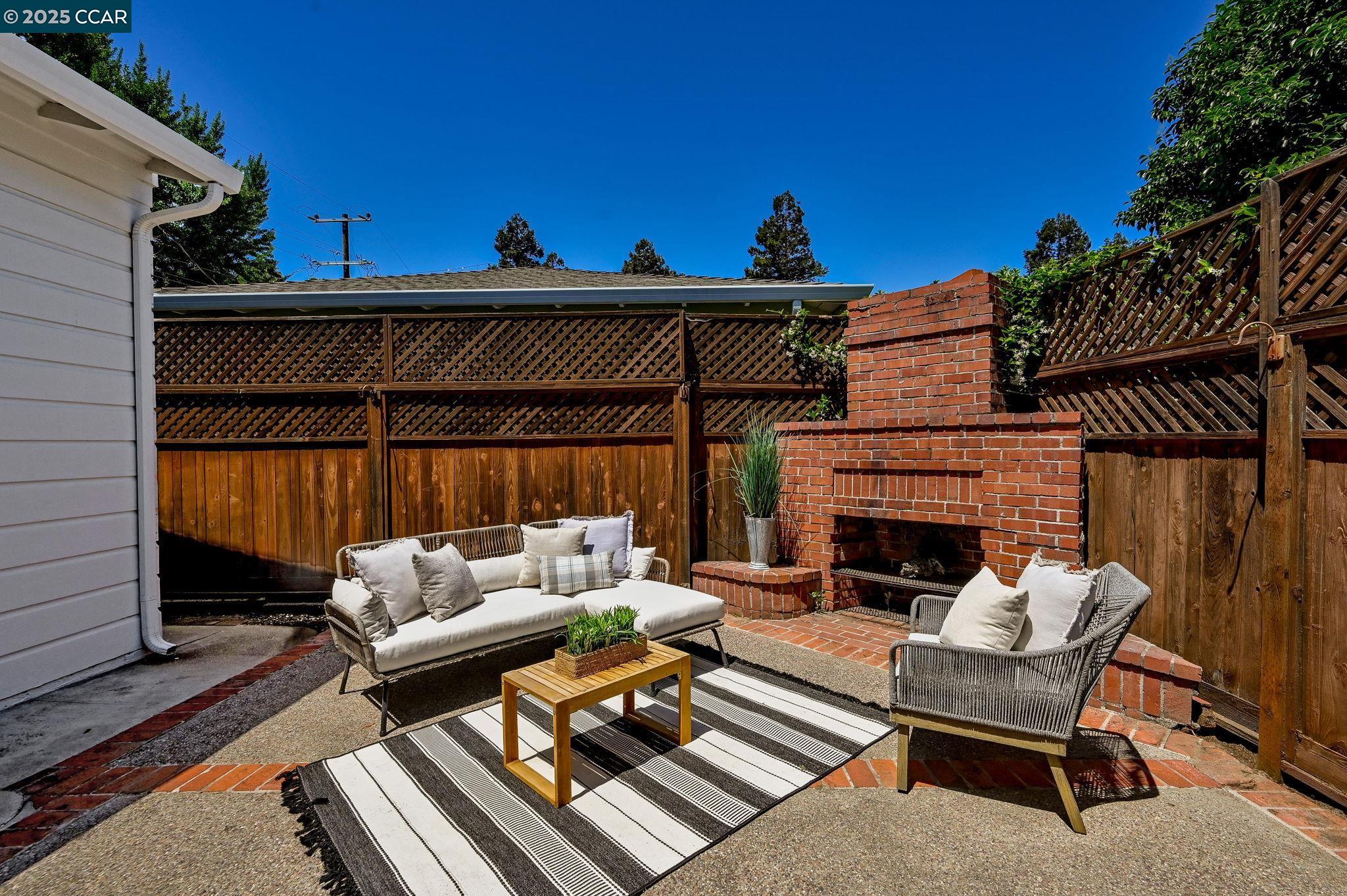 535 Bertola Street