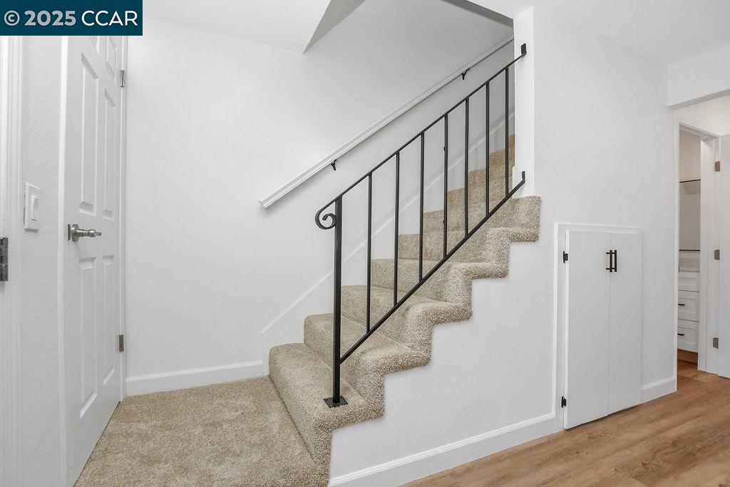 1897 Lynwood Dr # B Unit: #B