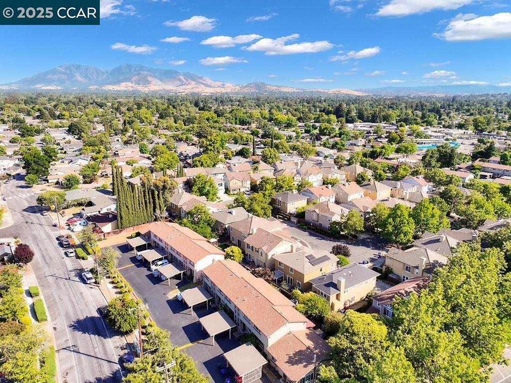 1897 Lynwood Dr # B Unit: #B