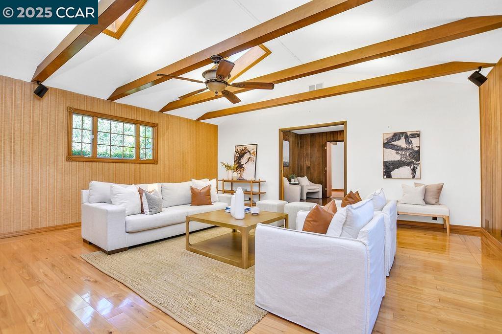 7 Monteira Lane