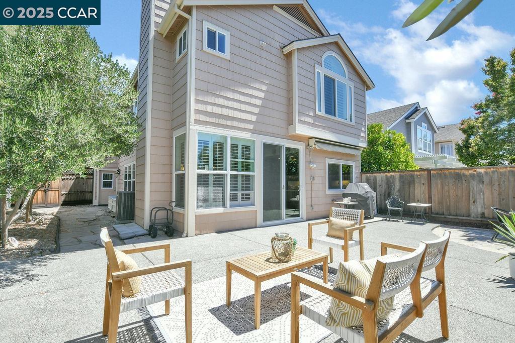415 Orchard View Ave