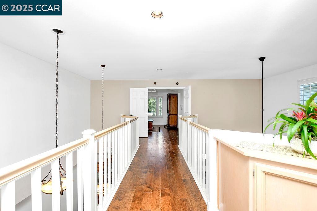 415 Orchard View Ave