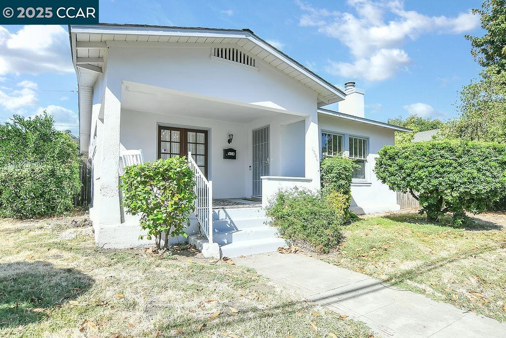 1634 Alhambra Ave
