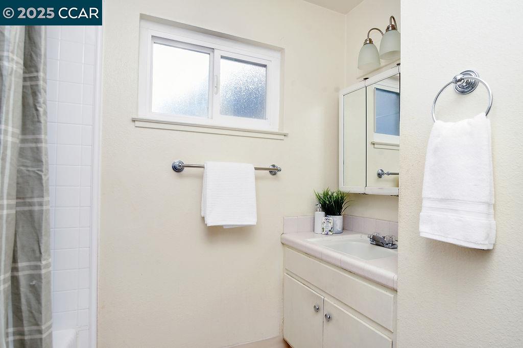 1410-1412 Lang Street