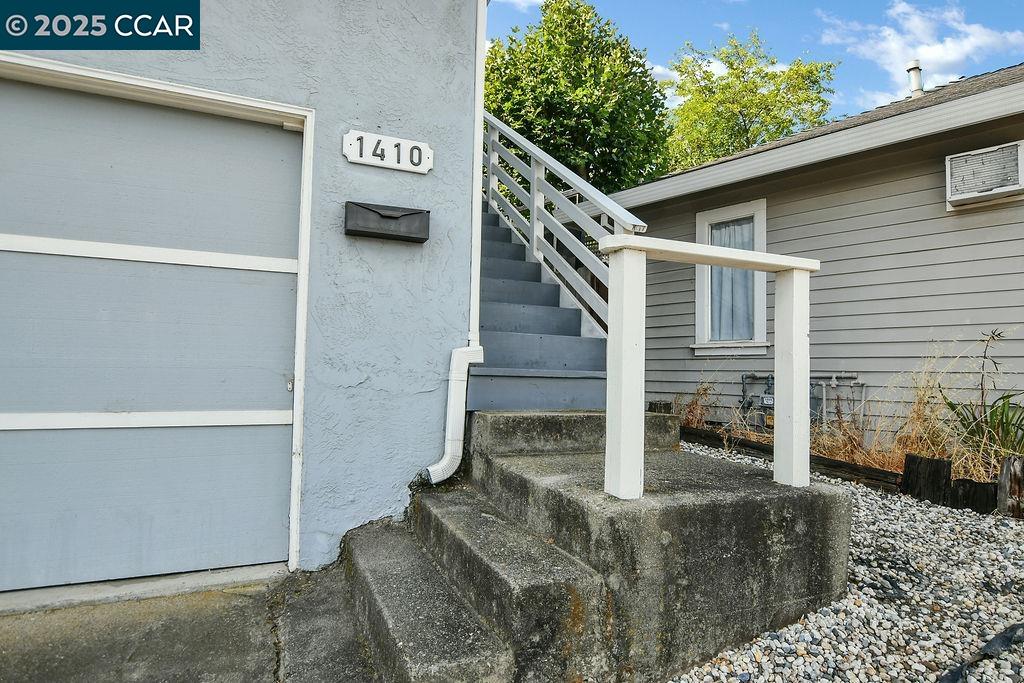 1410-1412 Lang Street