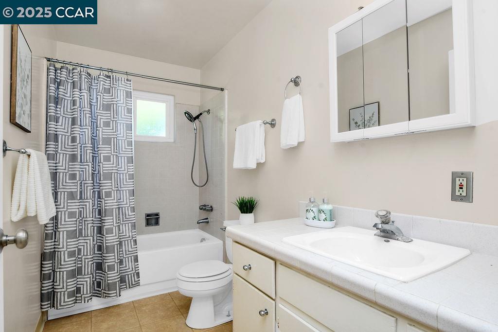 1410-1412 Lang Street