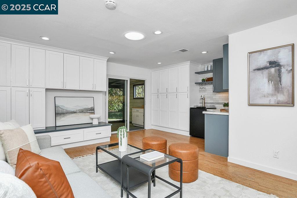 1993 Reliez Valley Road