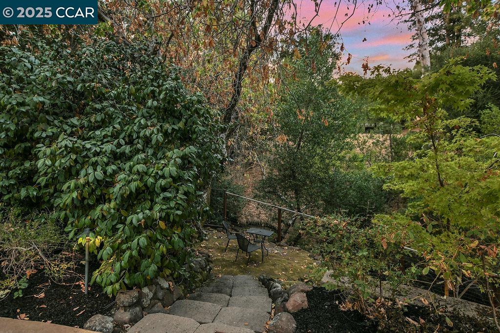 1993 Reliez Valley Road