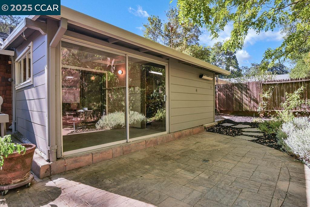 1993 Reliez Valley Road