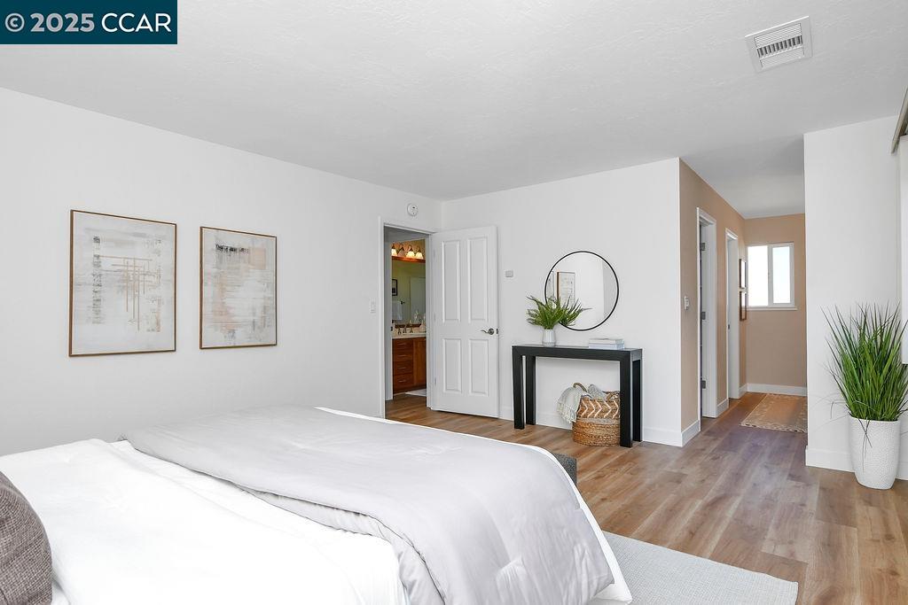 916 Calle Verde, Martinez