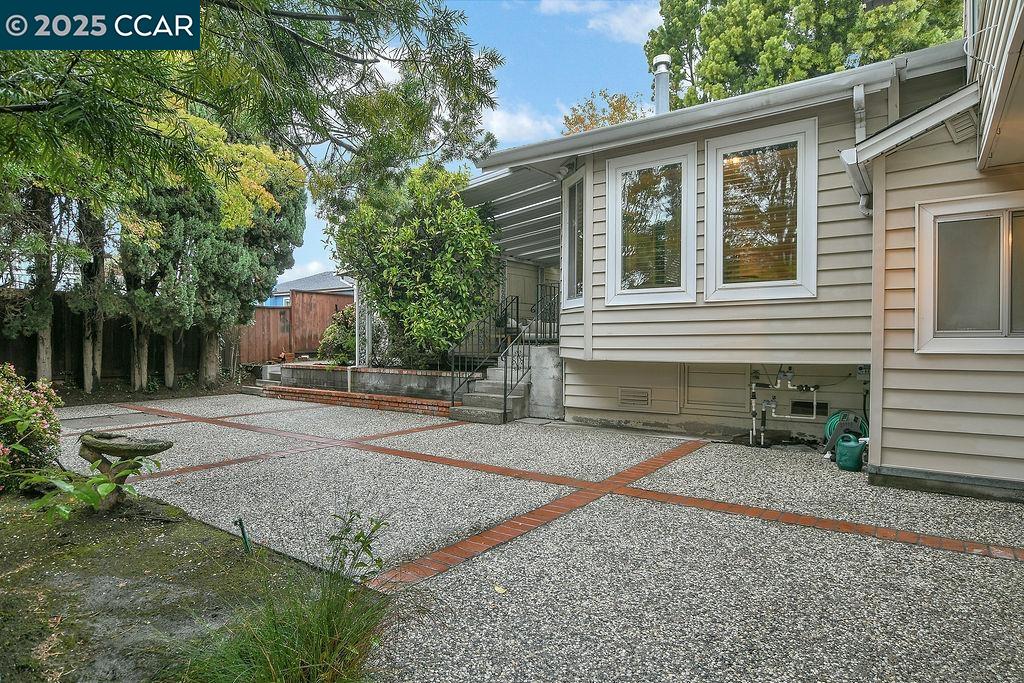 19061 Gliddon Street