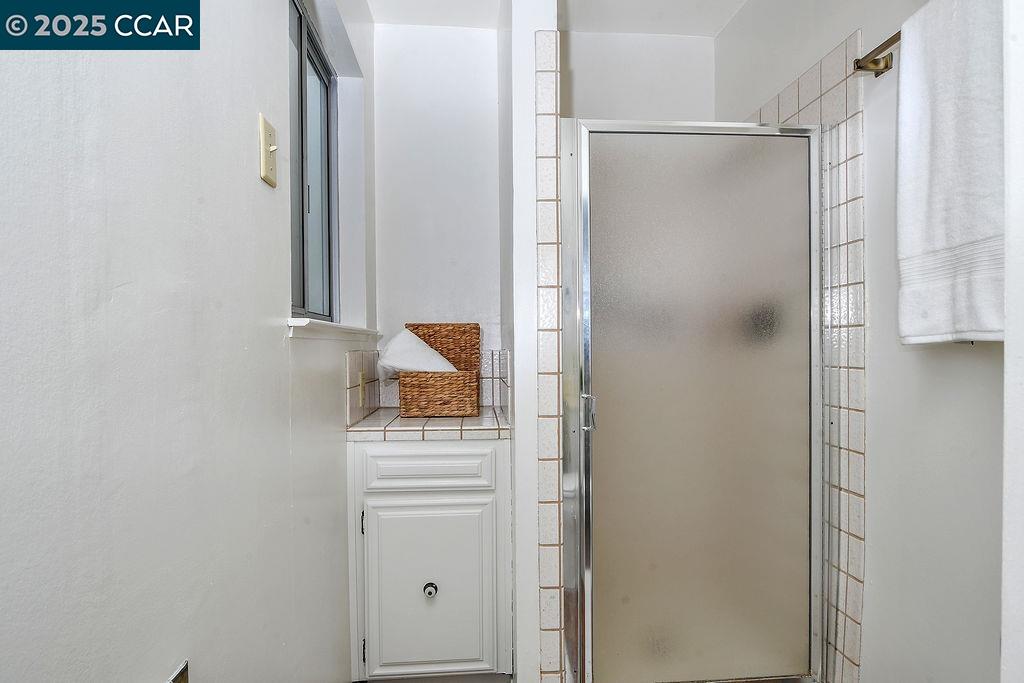 19061 Gliddon Street