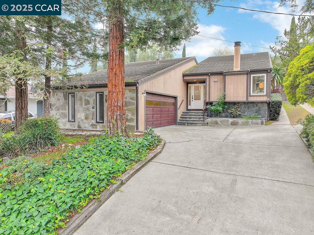 2224 Tacoma Ave