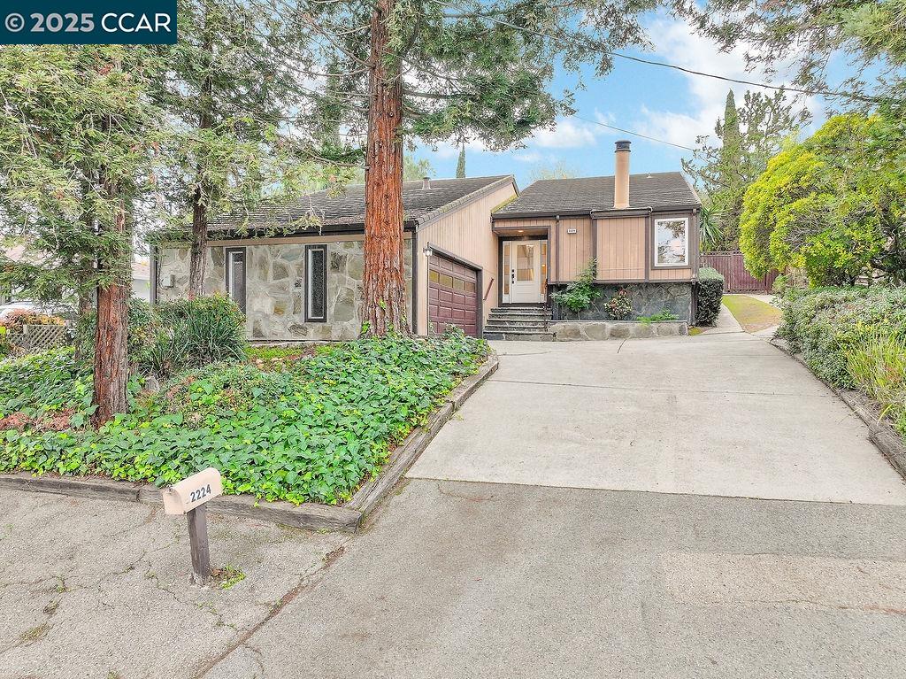 2224 Tacoma Ave