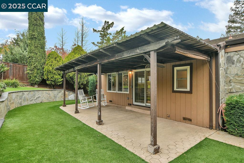2224 Tacoma Ave
