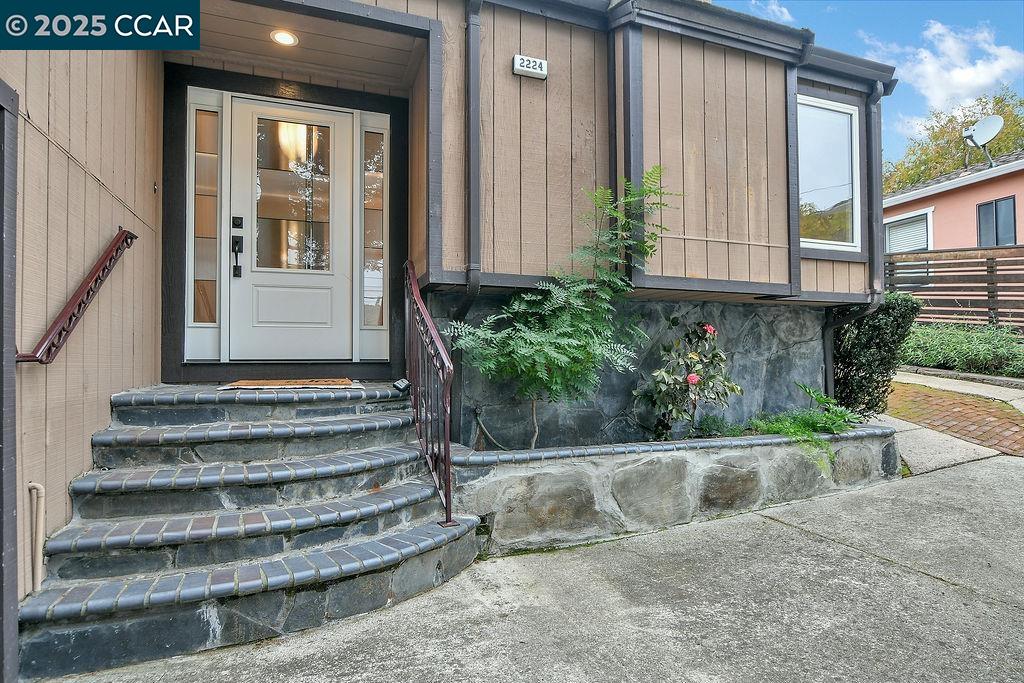 2224 Tacoma Ave