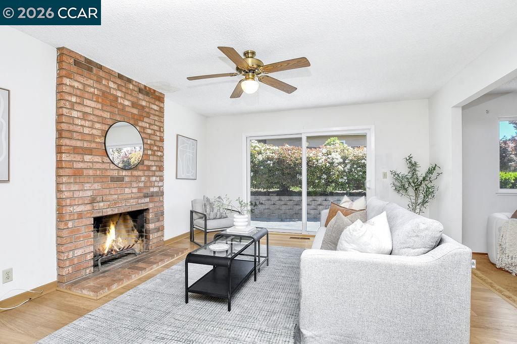 6 Windhaven Court