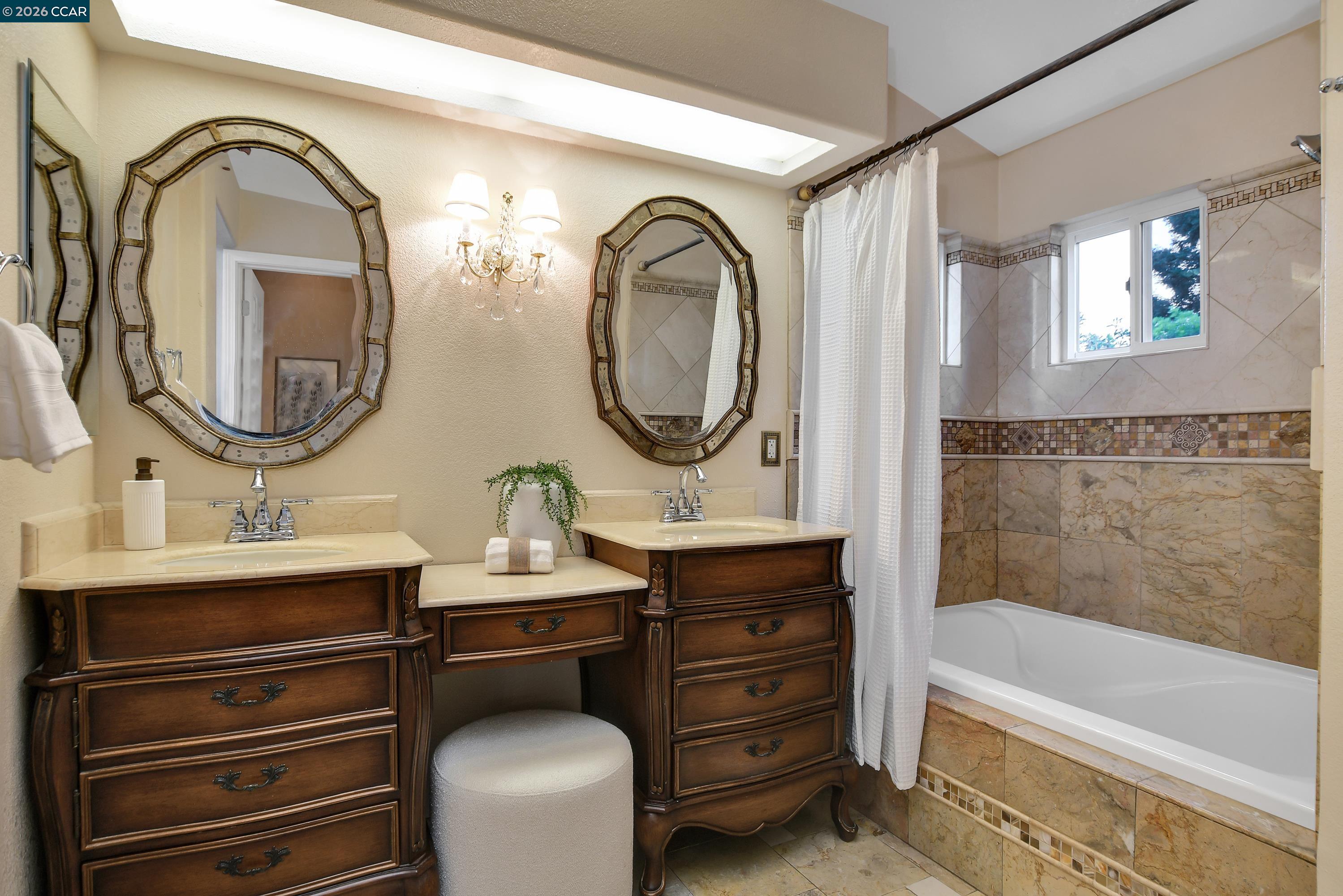 508 Valley View Court