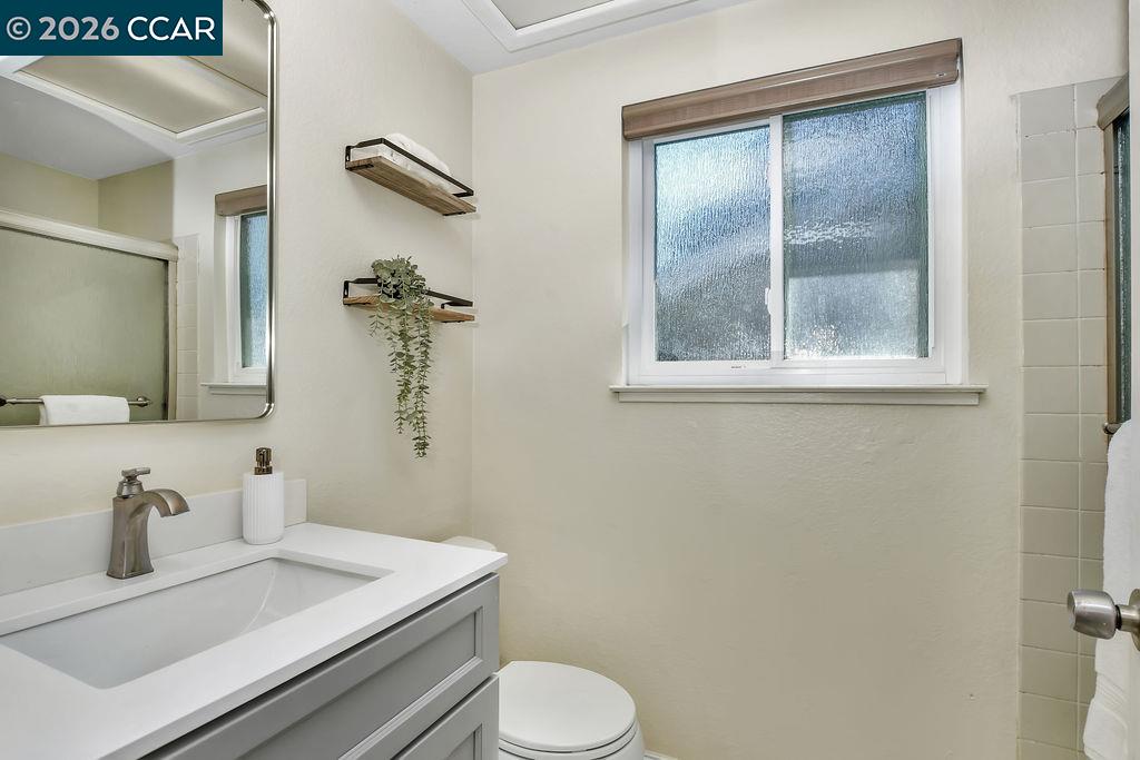 2143 Range Place