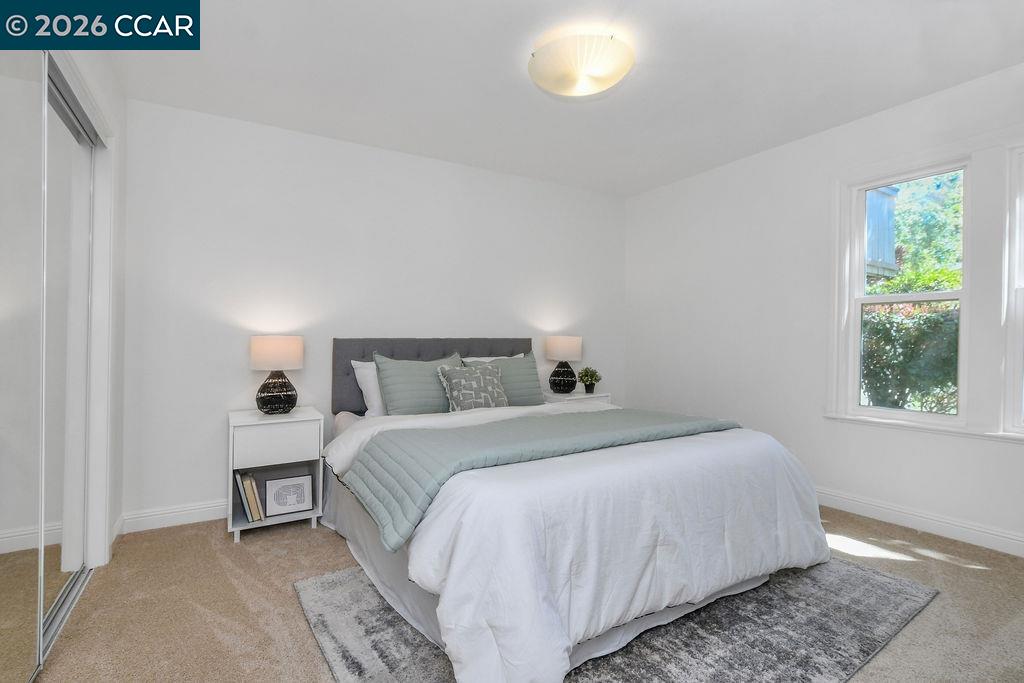 375 Camelback Rd # 3 Unit: #3