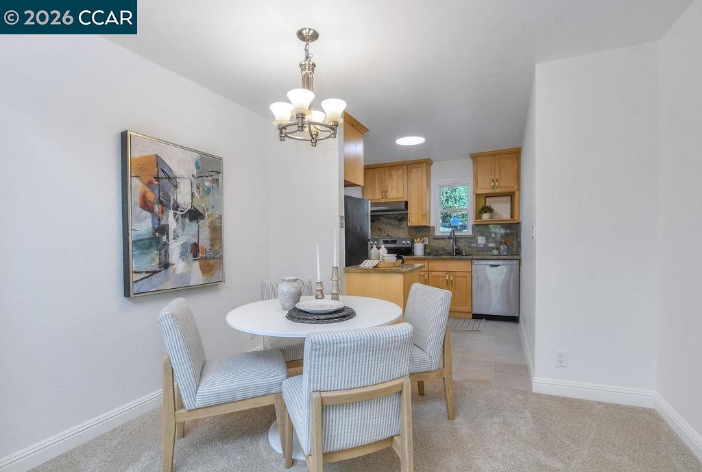 375 Camelback Rd # 3 Unit: #3