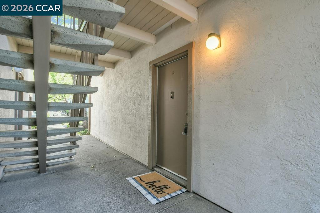375 Camelback Rd # 3 Unit: #3