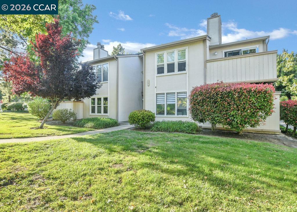 375 Camelback Rd # 3 Unit: #3