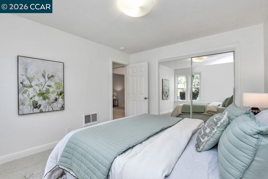 375 Camelback Rd # 3 Unit: #3