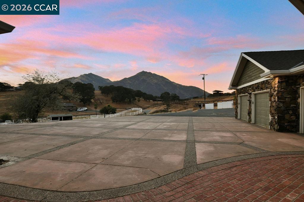 4161 Leon Drive