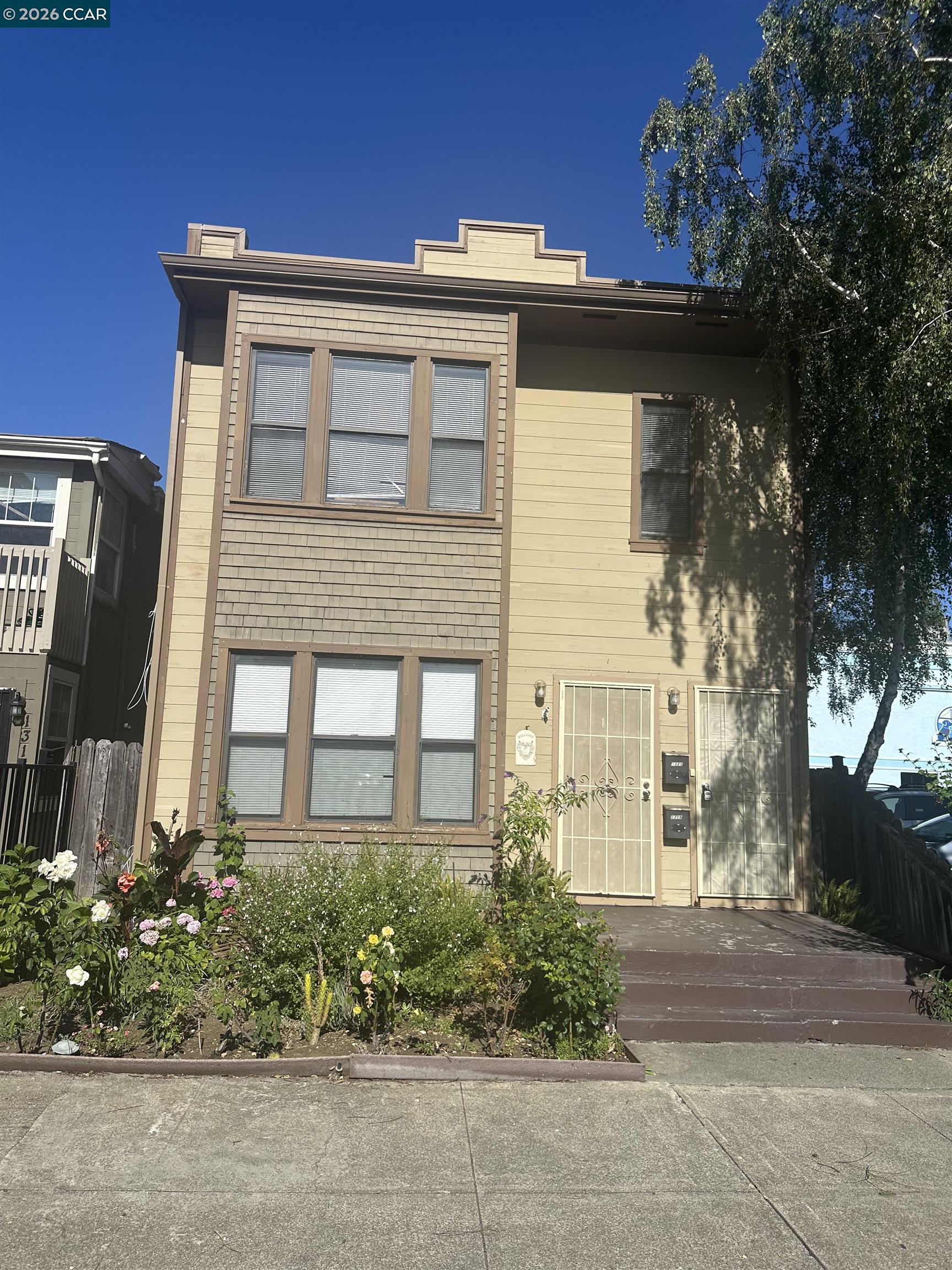 1319-1321 Sacramento Street