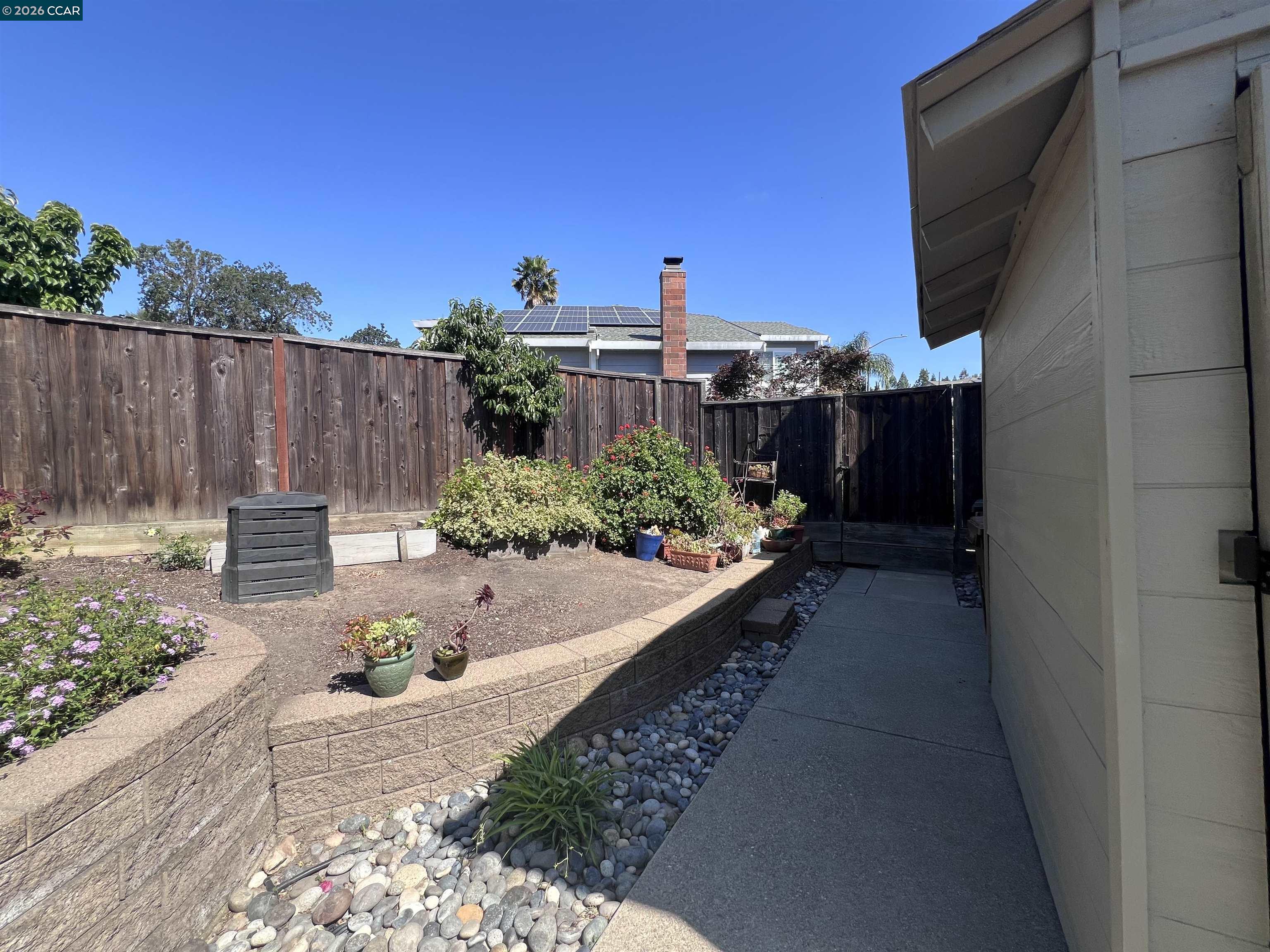 2246 Bridgeport Way