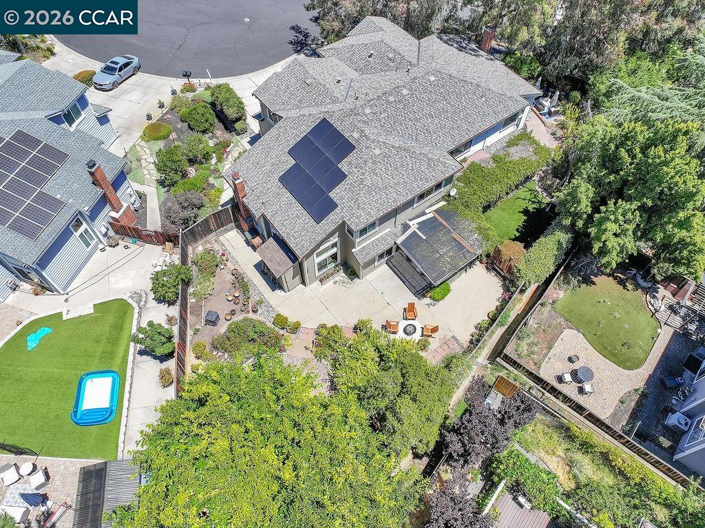 2246 Bridgeport Way