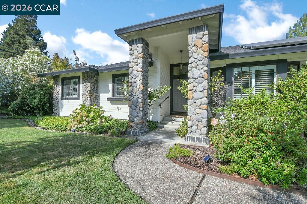 403 Midway Place