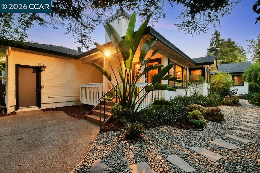 403 Midway Place