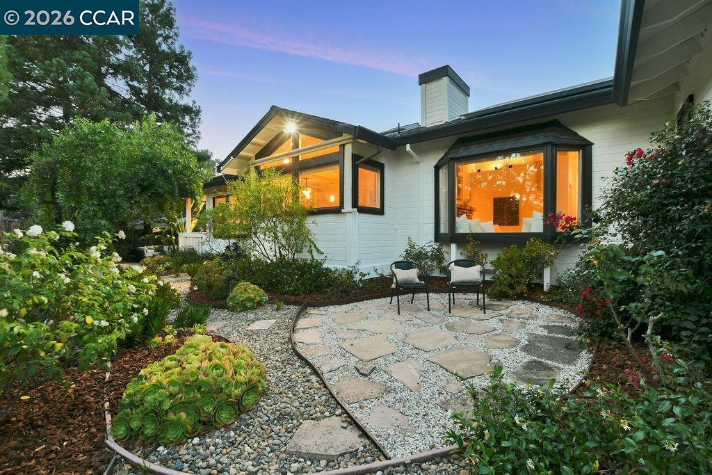 403 Midway Place