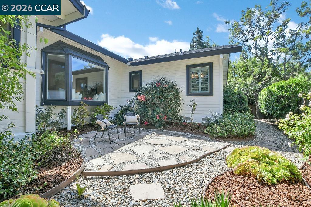 403 Midway Place