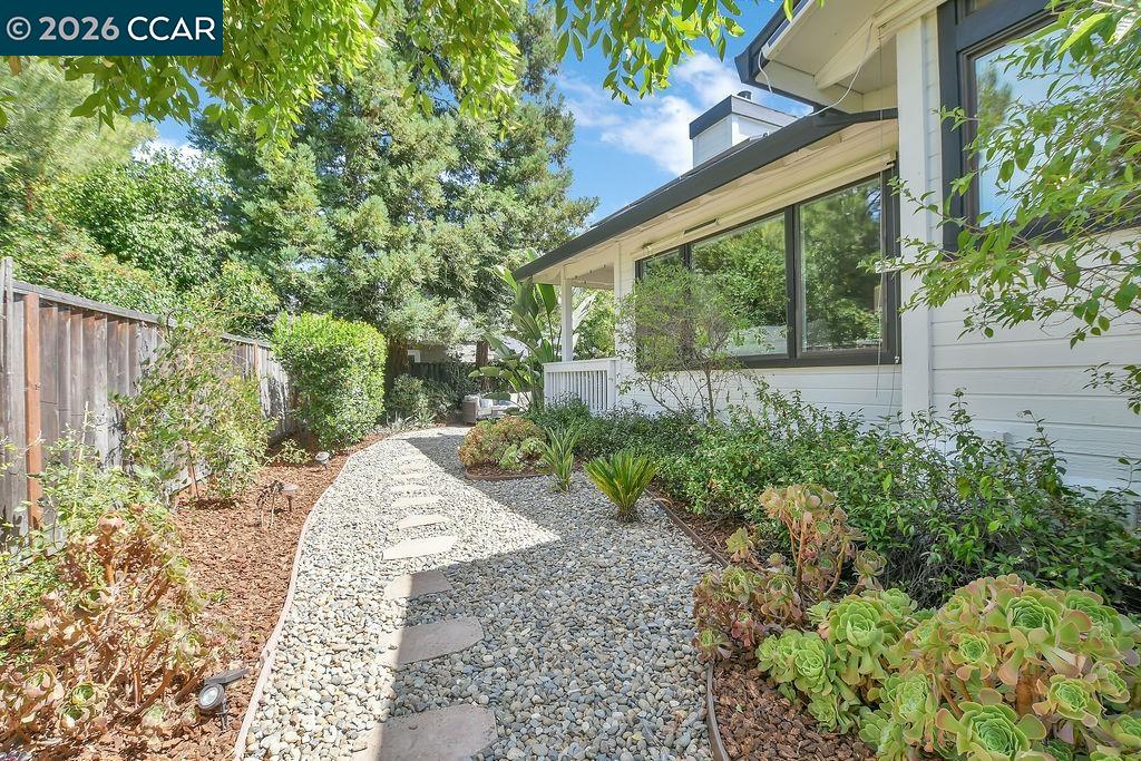 403 Midway Place